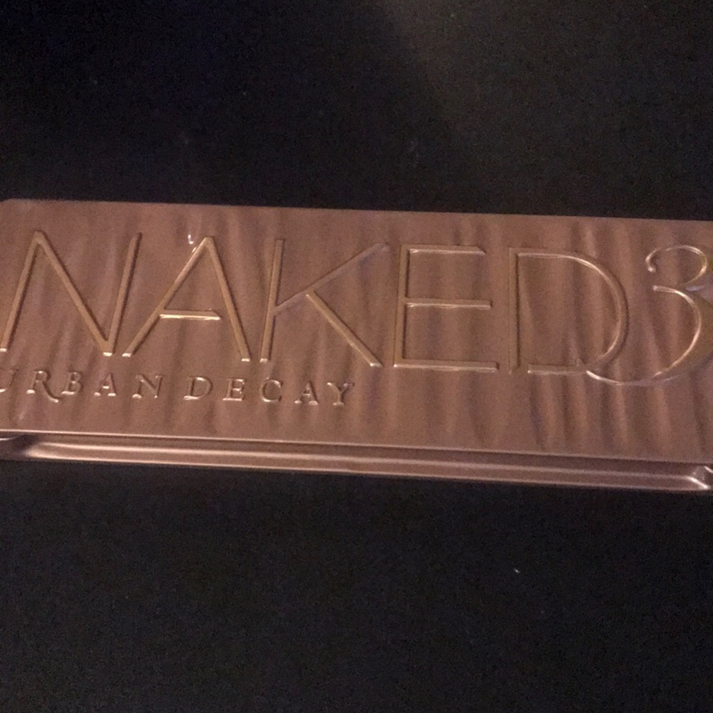 COPY - Urban Decay Naked 3